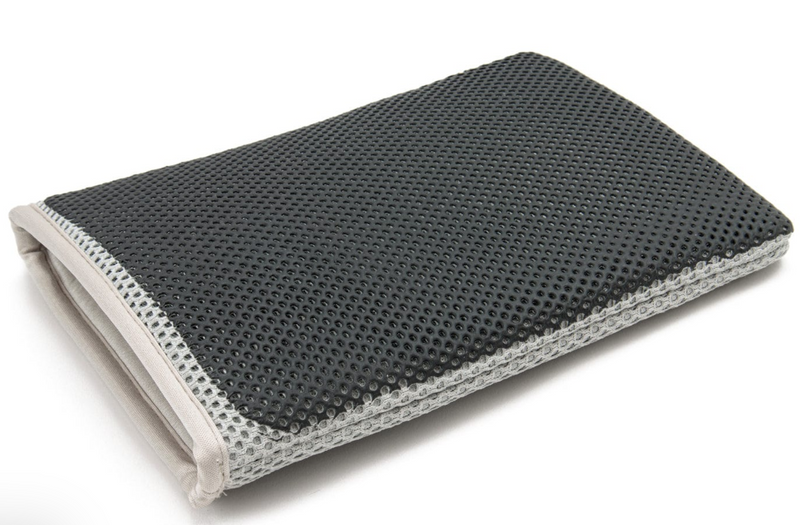 Holey Clay Mitt